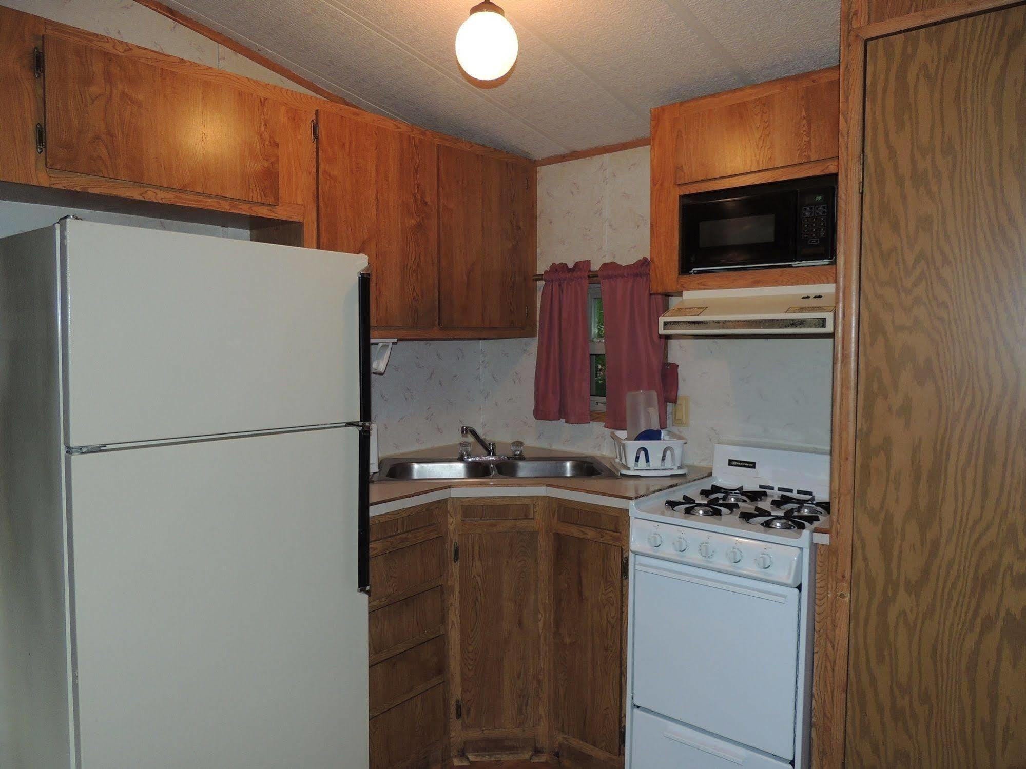 Lake George Escape - Campground Warrensburg Exterior photo